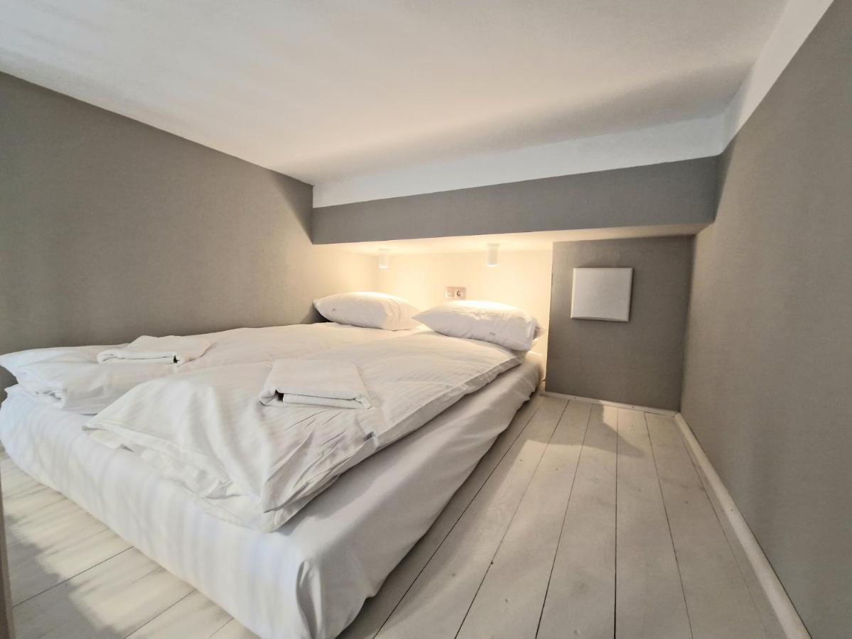Live & Travel Apartments Waterlane Vintage 그단스크 외부 사진
